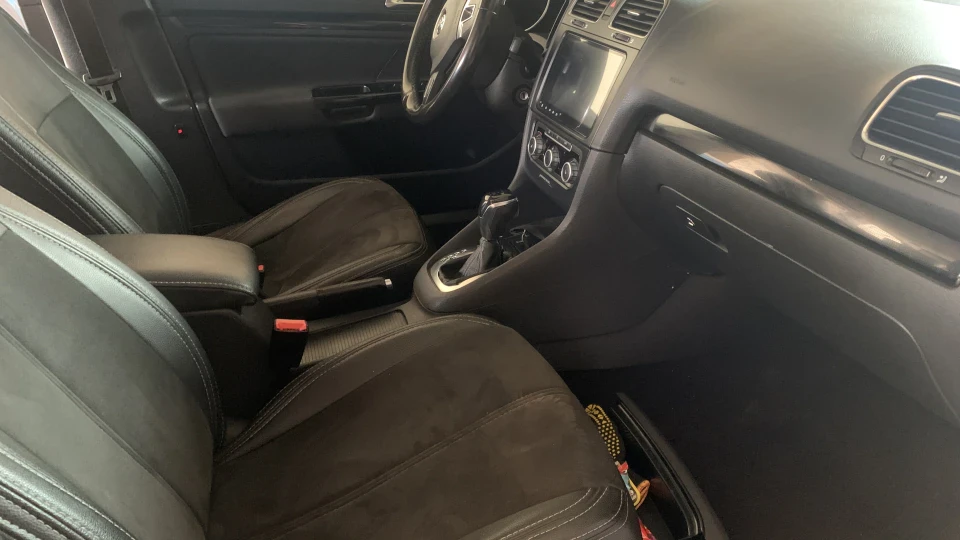 Volkswagen Golf Variant 1,6 tdi 77Kw DSG7 5