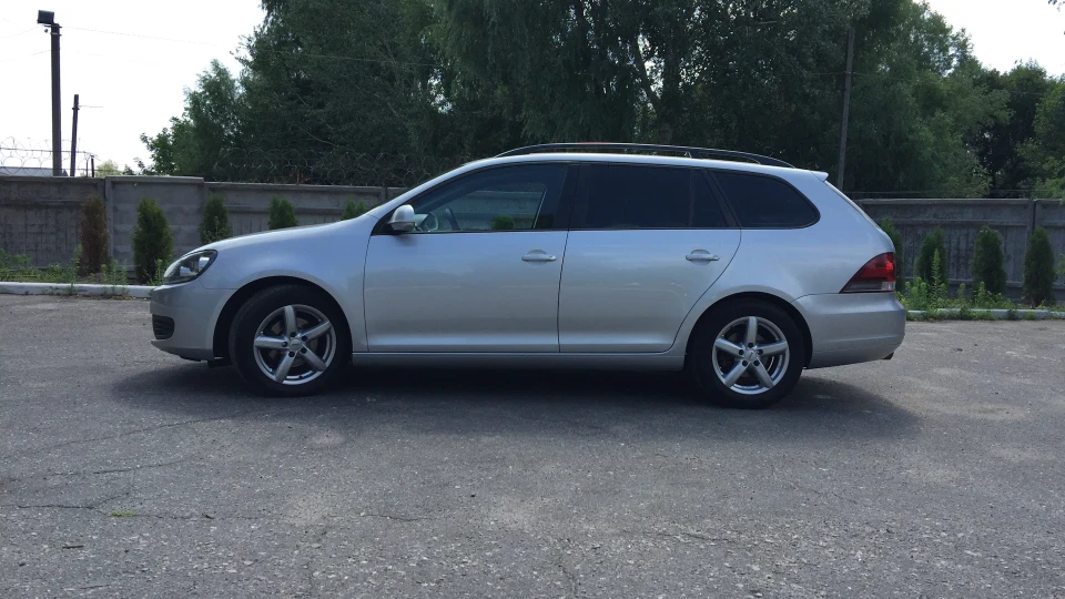 Volkswagen Golf Variant 1.6 TDI DSG7