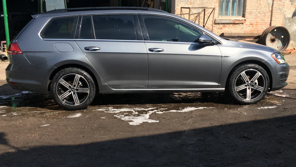 Volkswagen Golf Variant 2.0 TURBO 2