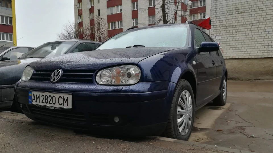Volkswagen Golf Variant 2.3 V5 2