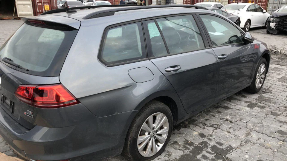 Volkswagen Golf Variant 4motion 2