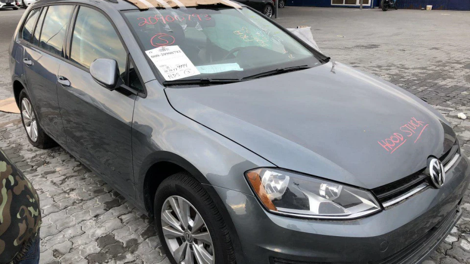 Volkswagen Golf Variant 4motion 3