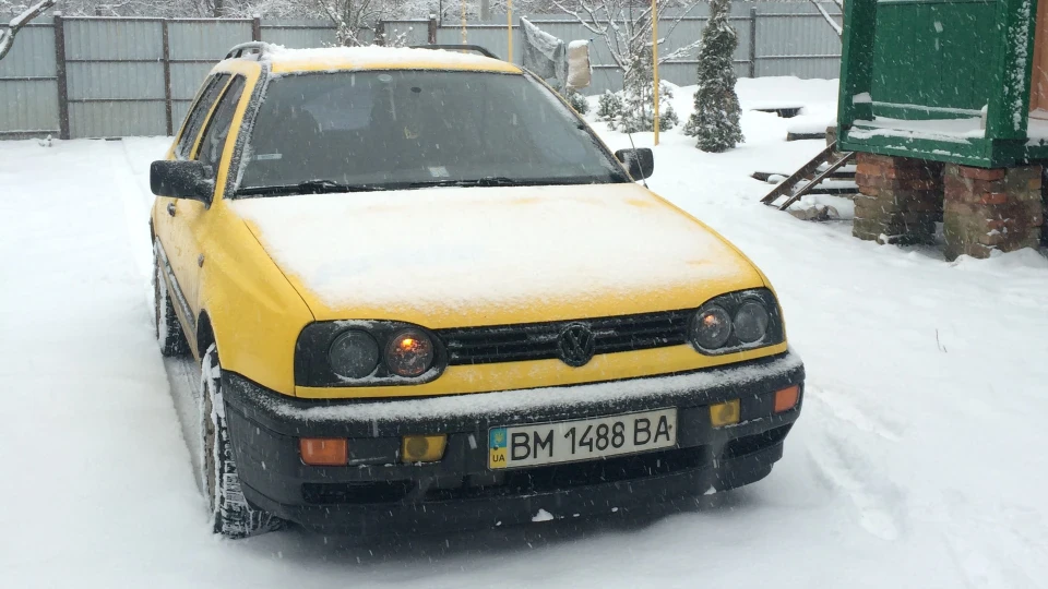 Volkswagen Golf Variant Банан 2