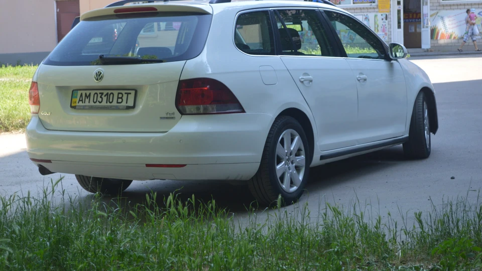 Volkswagen Golf Variant Білий німець 5