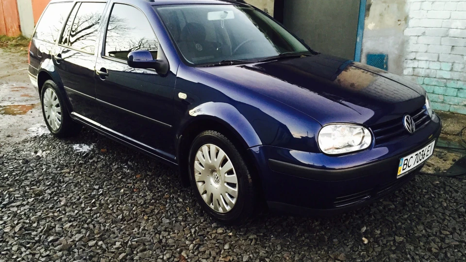Volkswagen Golf Variant by Styling Garage 3