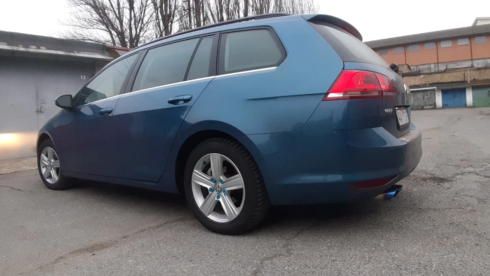 Volkswagen Golf Variant GoluBOY'SportWAGon) 2