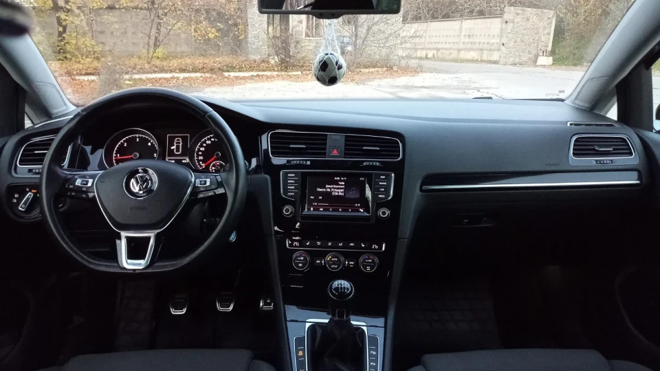 Volkswagen Golf Variant Highline 2.0TDI 5