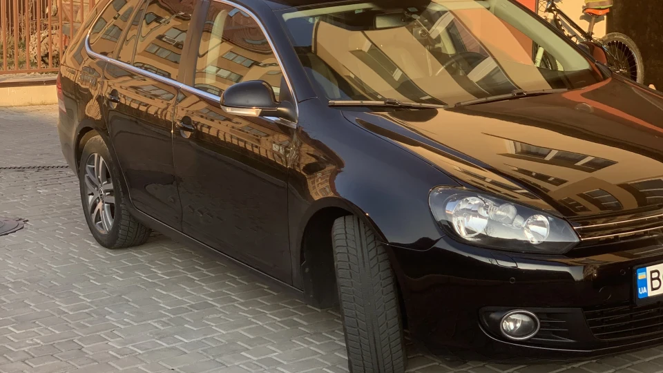 Volkswagen Golf Variant Highline 4Motion 2