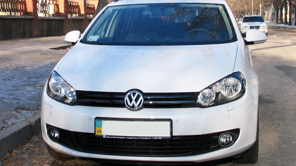 Volkswagen Golf Variant Mk6 (White&Lucky) 4