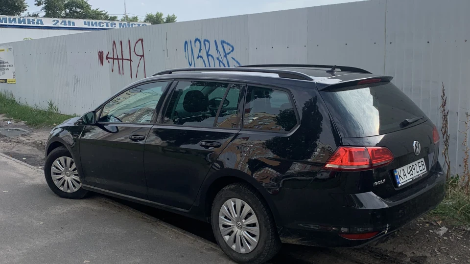Volkswagen Golf Variant Дуже чорний та дизельний