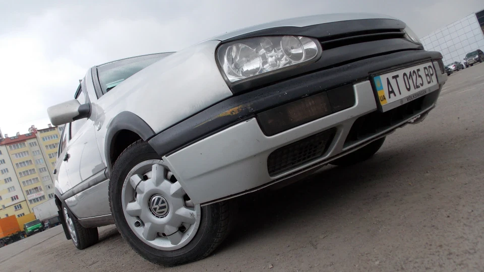 Volkswagen Golf Variant ^ Pit bull ^ 5