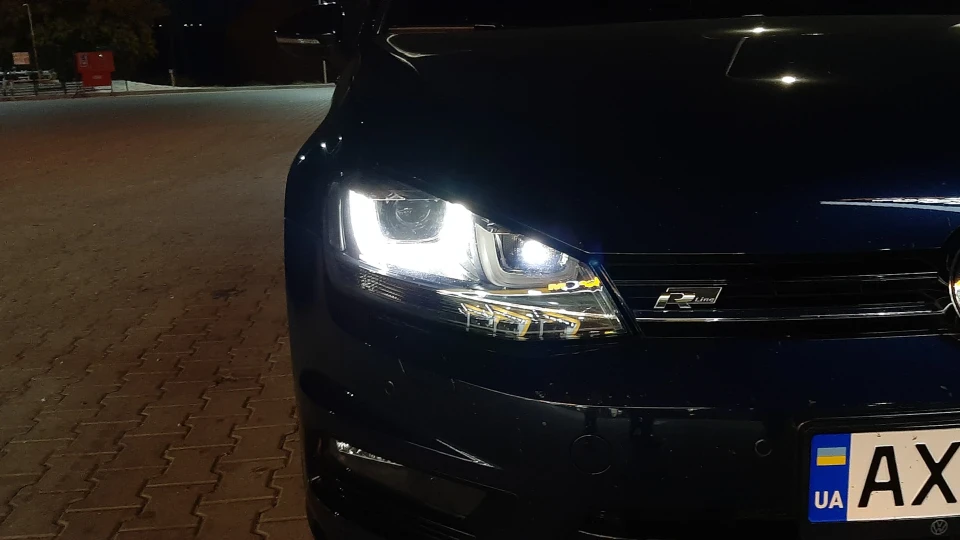 Volkswagen Golf Variant R-Line 1.6 TDI DSG7 3