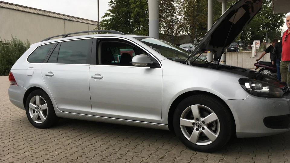 Volkswagen Golf Variant "Silver Bullet"
