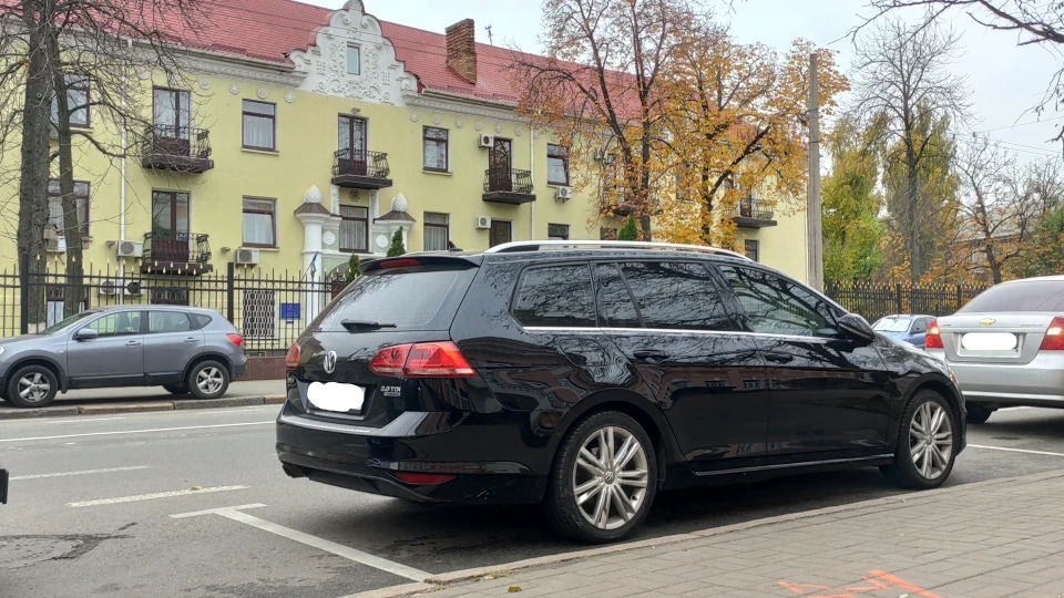 Volkswagen Golf Variant VII 2.0 TDI 3