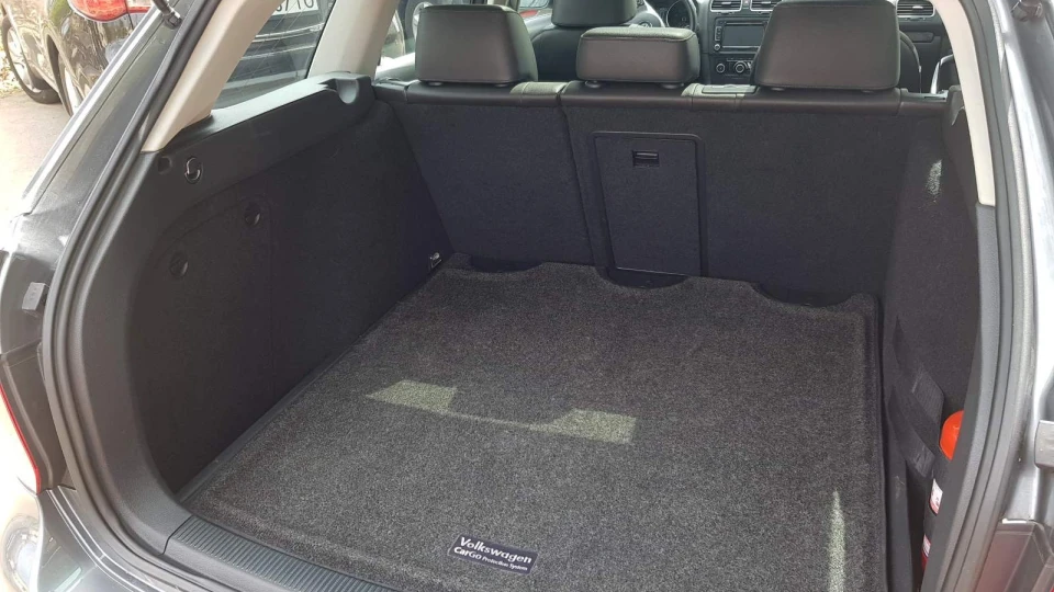 Volkswagen Golf Variant VW Jetta Universal( USA) 3