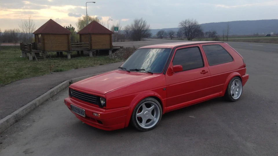 Volkswagen Golf 2