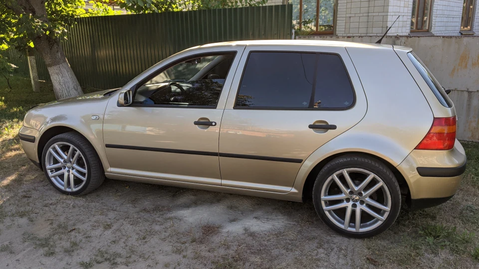 Volkswagen Golf 4