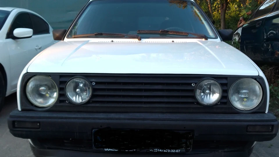 Volkswagen Golf 2