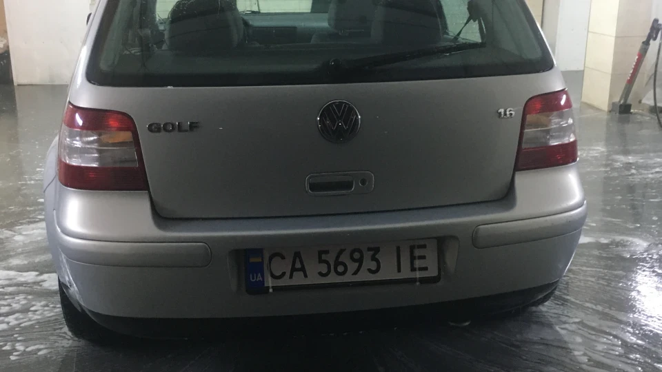 Volkswagen Golf 2