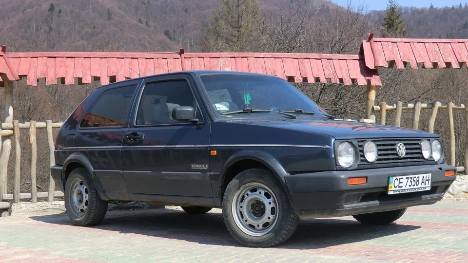 Volkswagen Golf 2