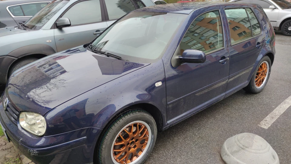 Volkswagen Golf 2