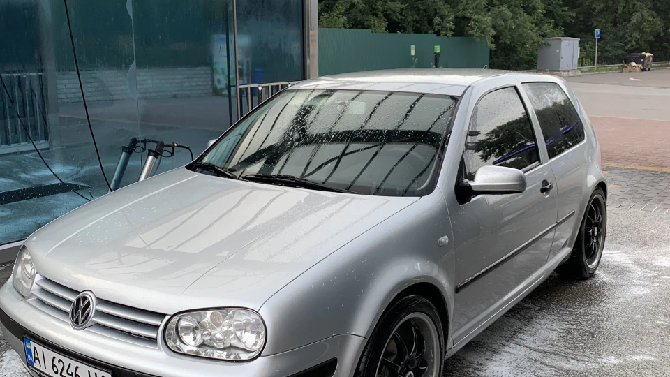 Volkswagen Golf 2