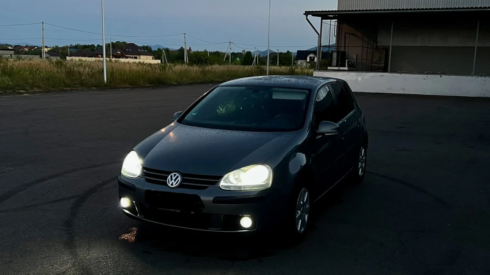 Volkswagen Golf 2