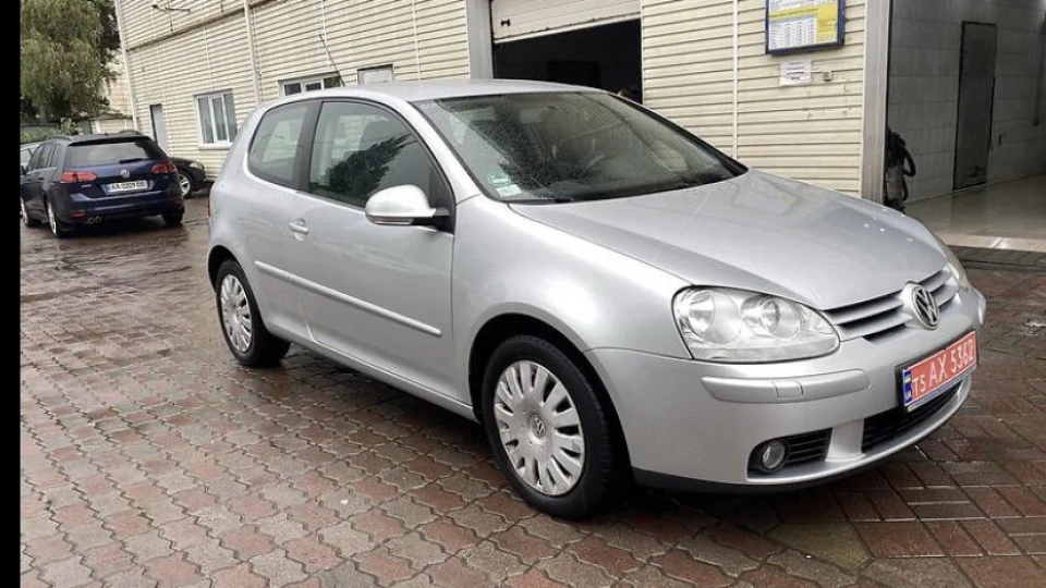 Volkswagen Golf 2