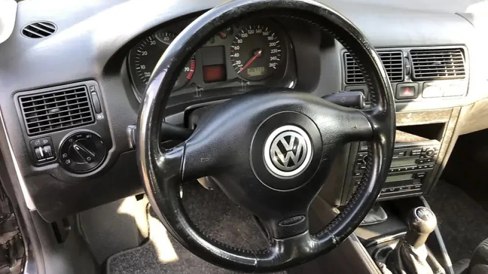 Volkswagen Golf 2