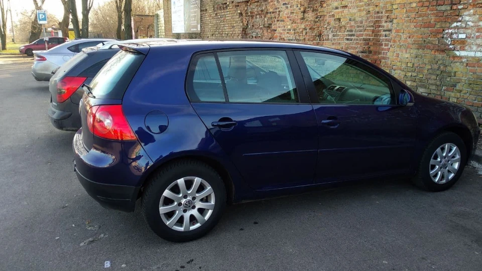 Volkswagen Golf 2