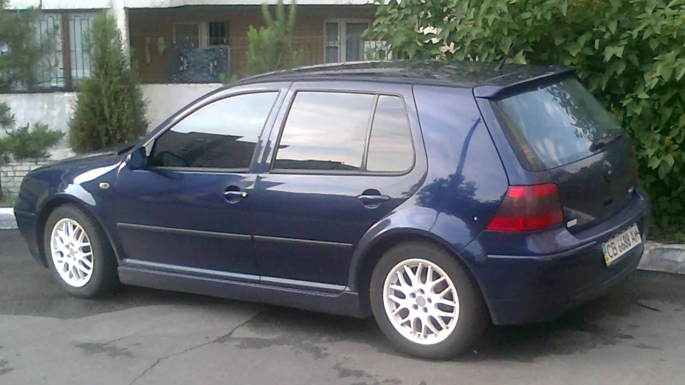 Volkswagen Golf 2