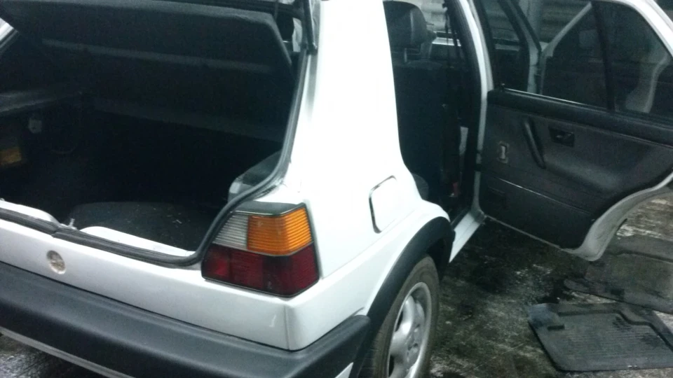 Volkswagen Golf 2
