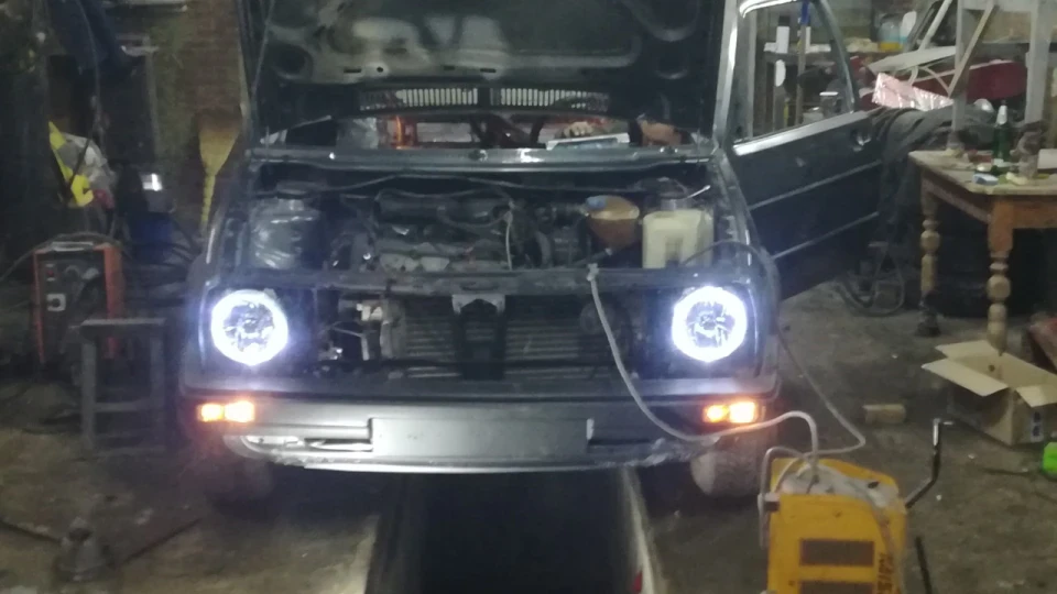 Volkswagen Golf 2