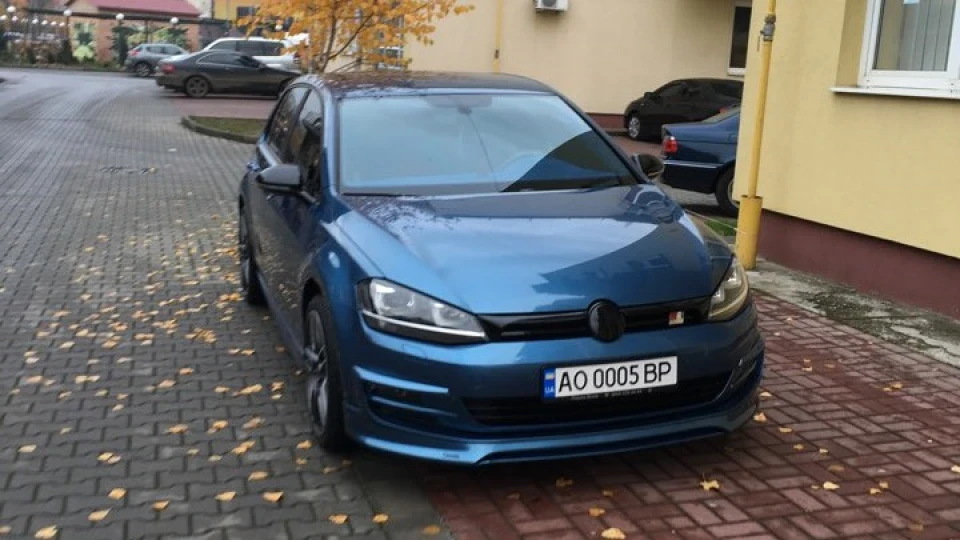 Volkswagen Golf 2