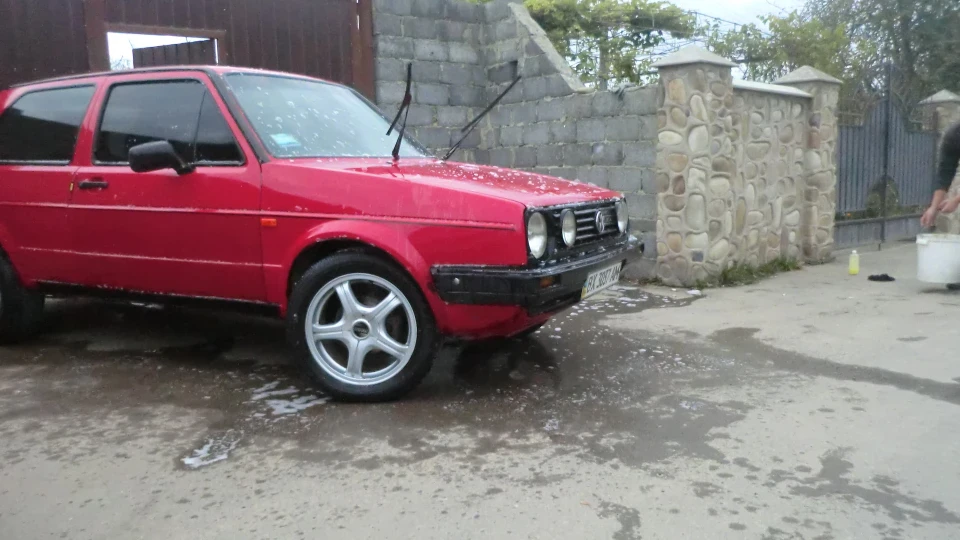 Volkswagen Golf 2