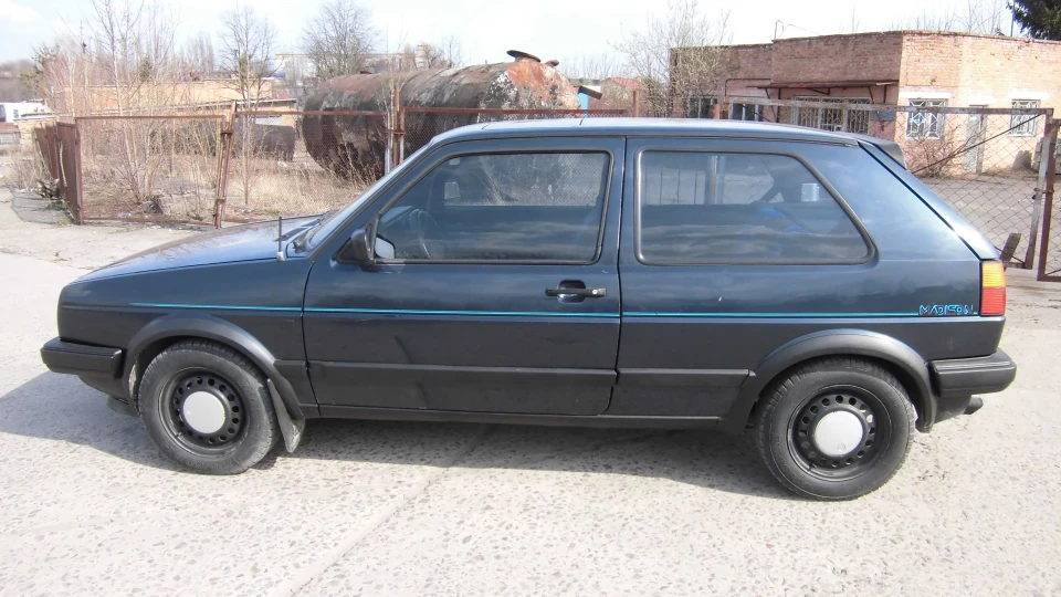 Volkswagen Golf 2