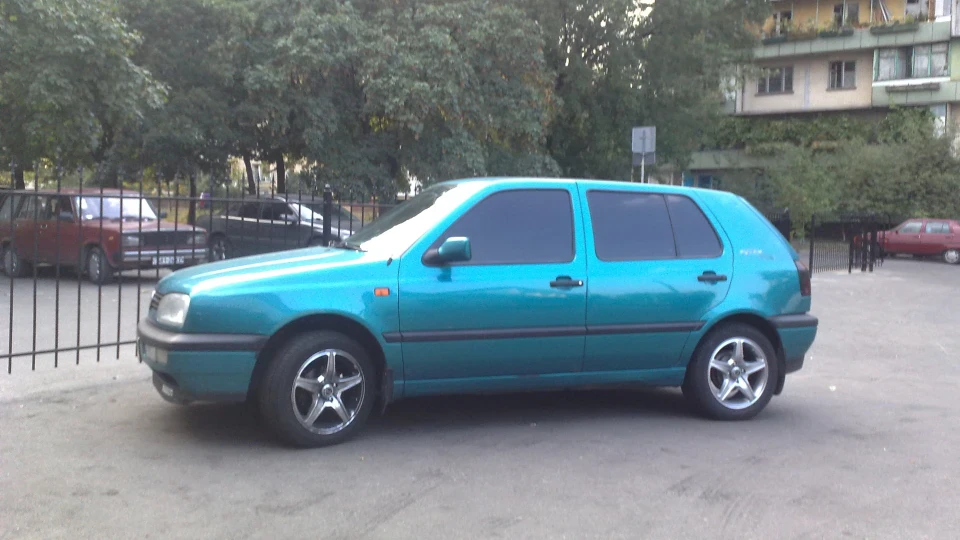 Volkswagen Golf 2