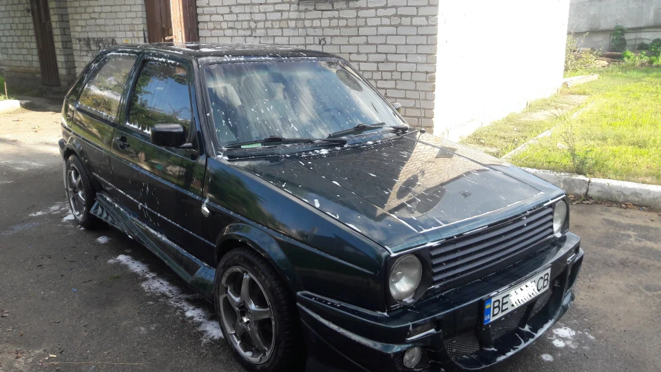 Volkswagen Golf 2
