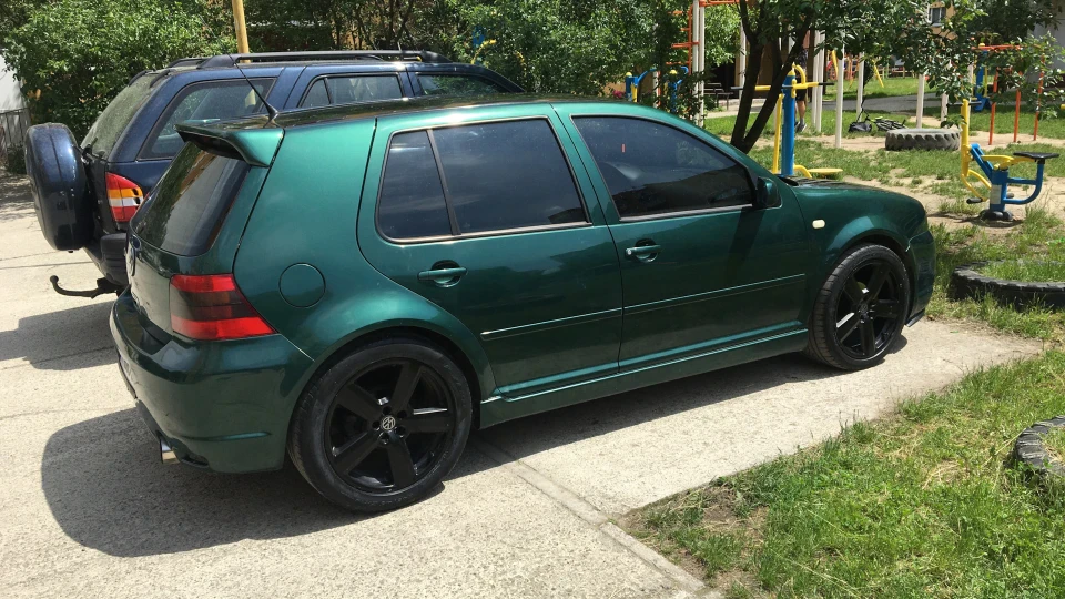 Volkswagen Golf 2