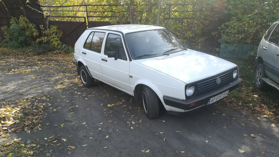 Volkswagen Golf 1.3 5