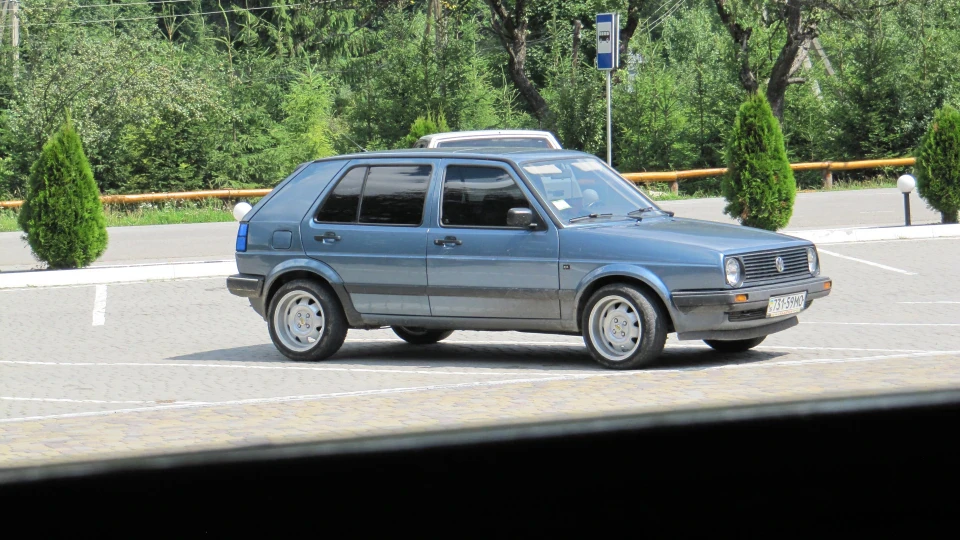 Volkswagen Golf 1.3MH