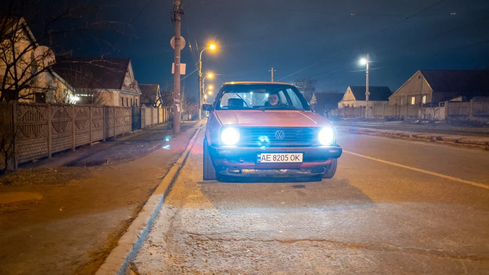 Volkswagen Golf 1.3MH 2