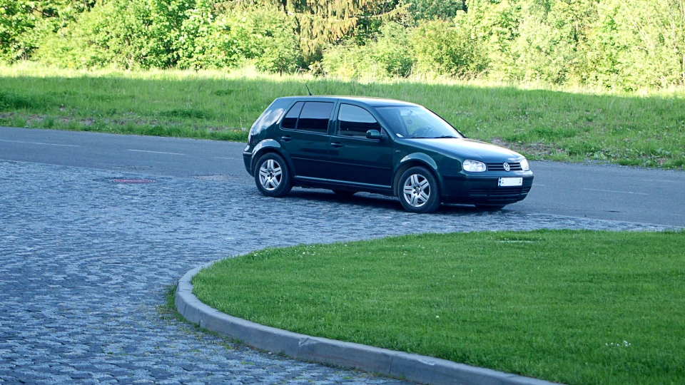 Volkswagen Golf 1.4 AXP 3