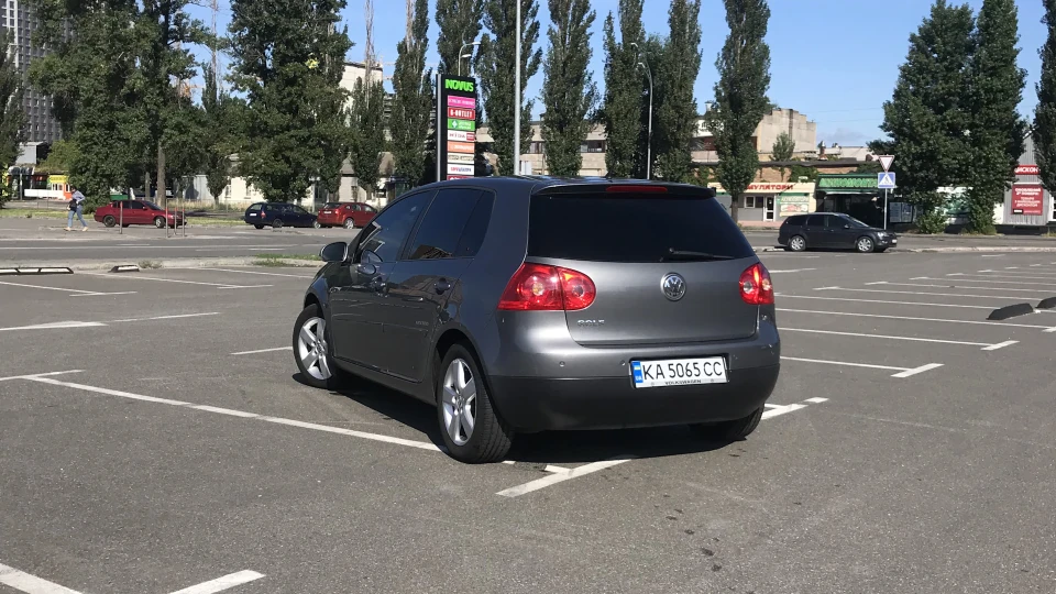 Volkswagen Golf 1.4 BUD 4