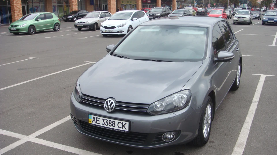 Volkswagen Golf 1.4 трохи Турбо 3