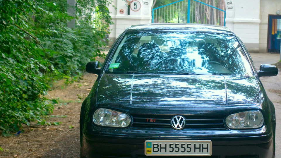 Volkswagen Golf 1,6 AKL Бегемот 4
