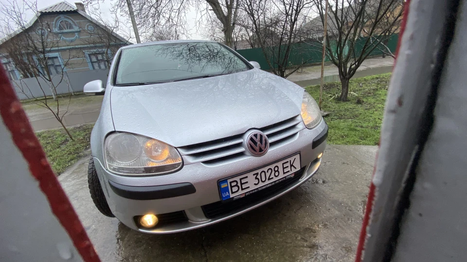 Volkswagen Golf 1,6 BSE 5