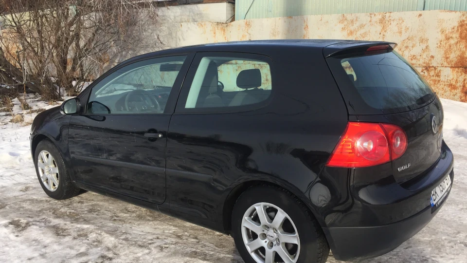 Volkswagen Golf 1.6 FSI 4