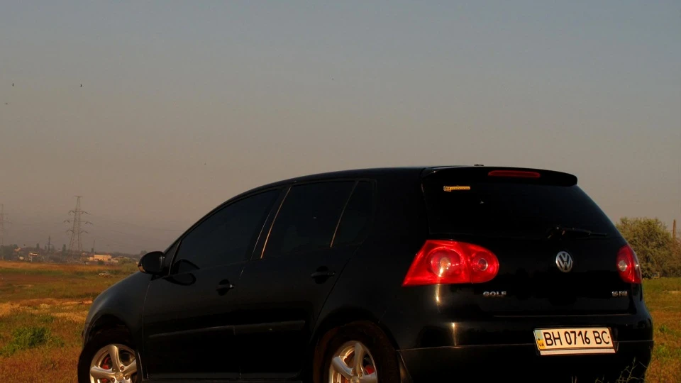 Volkswagen Golf 1,6 FSI 5