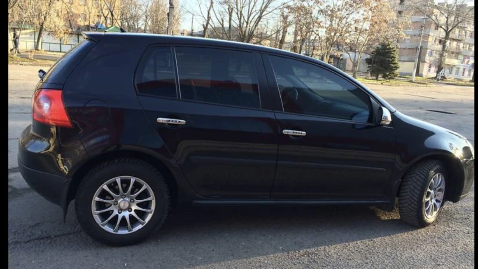 Volkswagen Golf 1.6 i 4